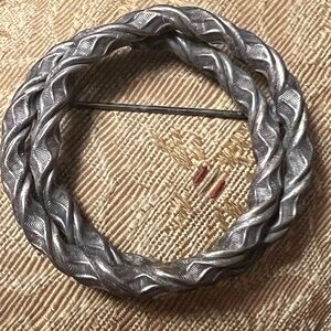 Vintage silver tone double circle pin brooch